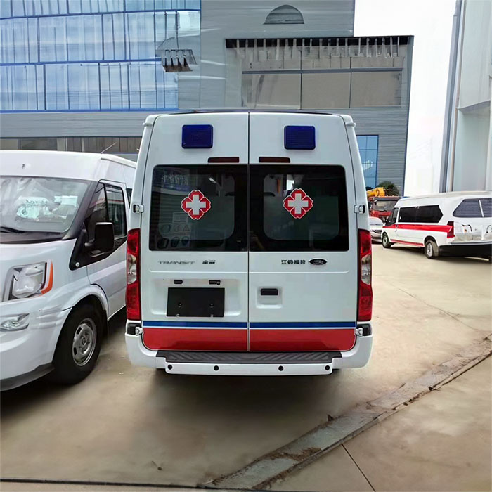 郑州上街区急救车出租出租到洛阳市新安县救护车带呼吸机收费多少钱