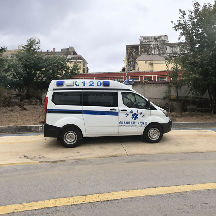 河南管城正规救护车到漯河市临颍县救护车出租电话