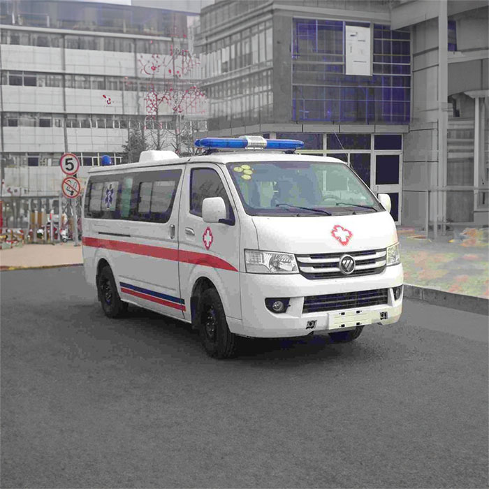 河南郑州上街区出租救护车到许昌市许昌县叫救护车来接送要多少钱