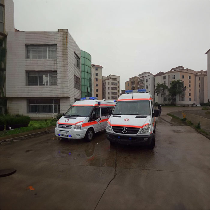河南荥阳市哪里有救护车租赁转院到信阳市浉河区长途救护车转运服务-救护车出租
