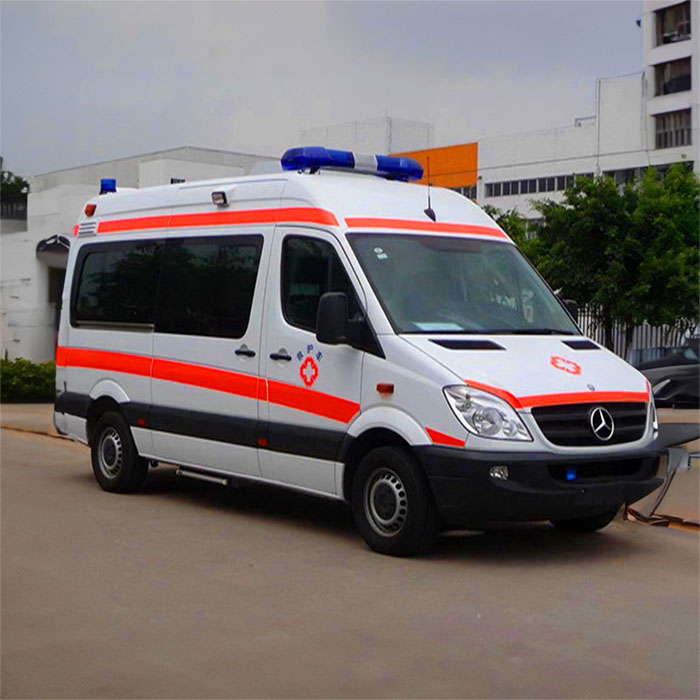 河南郑州市登封租赁私人救护车转运到郑州市中心医院 救护车出租服务 长途转运服务多少钱