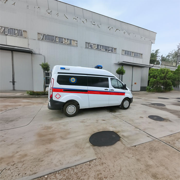 河南航空港租私人救护车到河南中国五二医院 救护车出租价格表多少钱