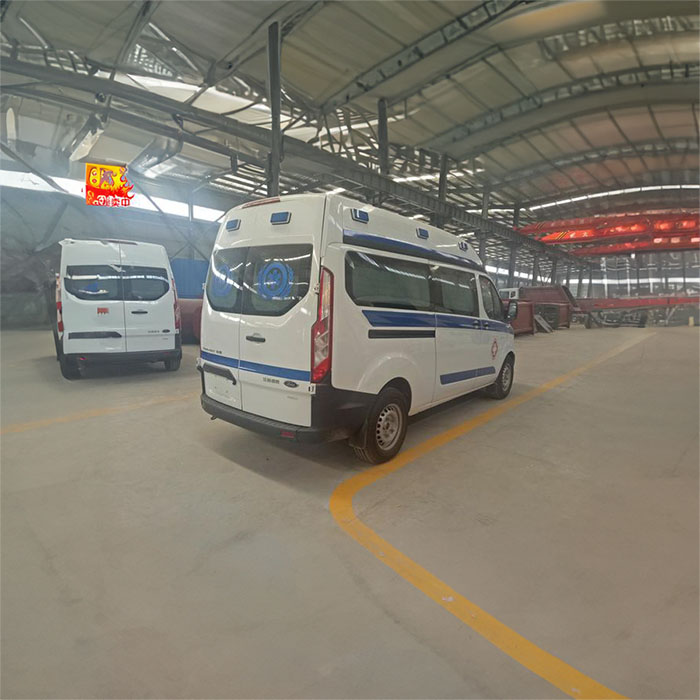 河南郑州航空港长途救护车租赁到鹤壁市鹤山区救护车担架价格