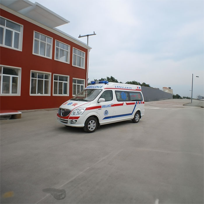 郑州二七救护车出租中心出租到许昌市襄城县救护车出租转运