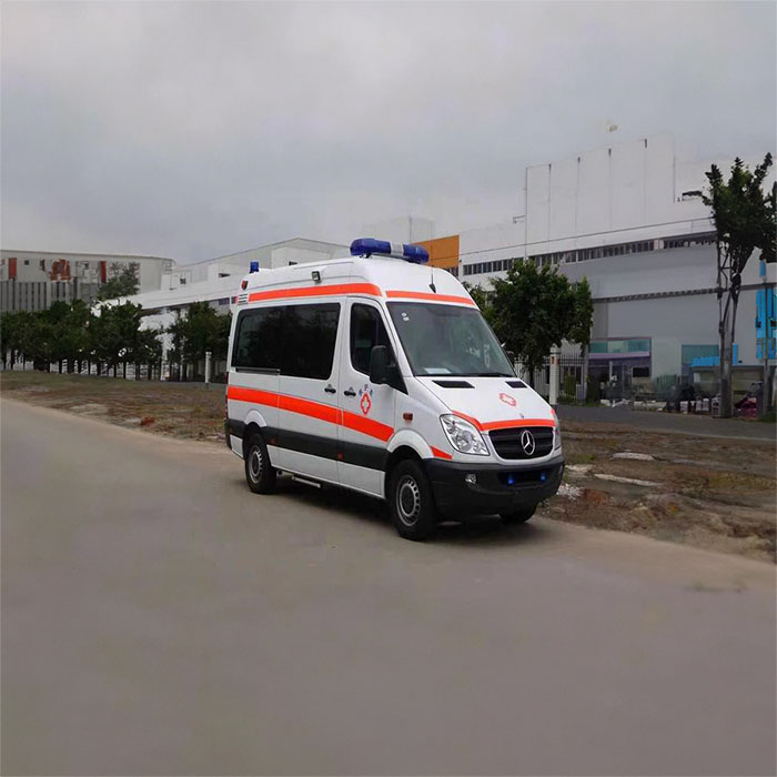 郑州金水区租私家救护车转院到郑州大学第二附属医院 医院救护车叫一次多少钱 出租公司