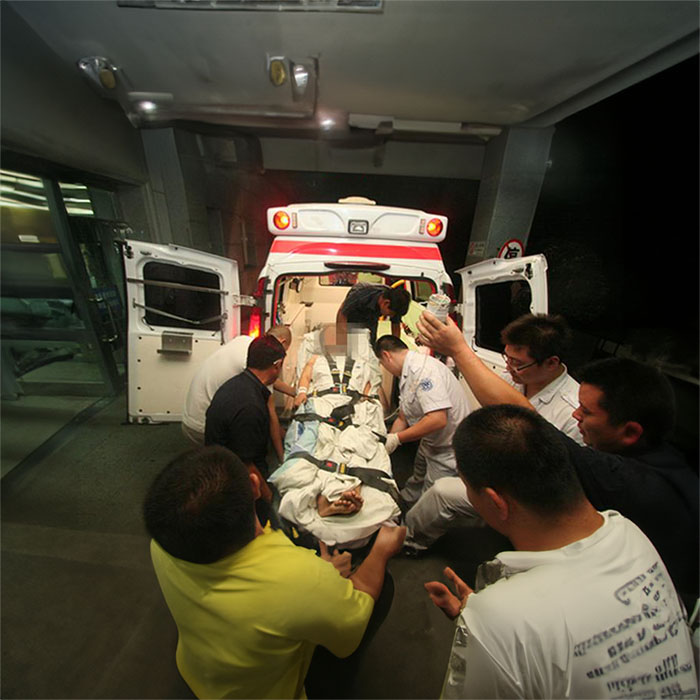 郑州上街长途救护车出租到漯河市市辖区个人救护车出租电话