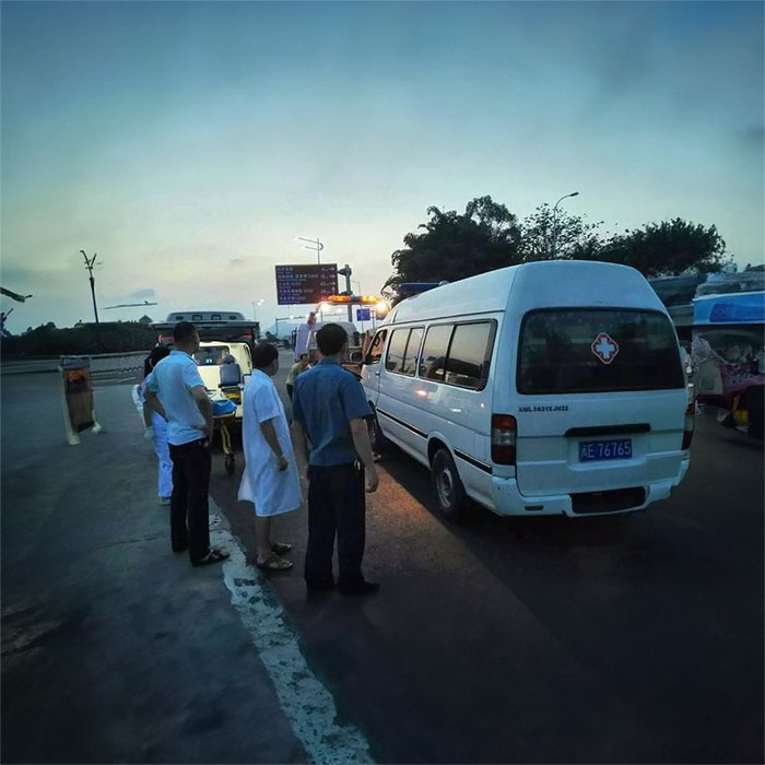 郑州租救护车到安阳市文峰区长途救护车