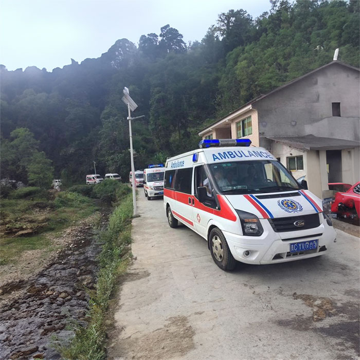 河南经开区救护车出租中心转运到周口市120救护车出租