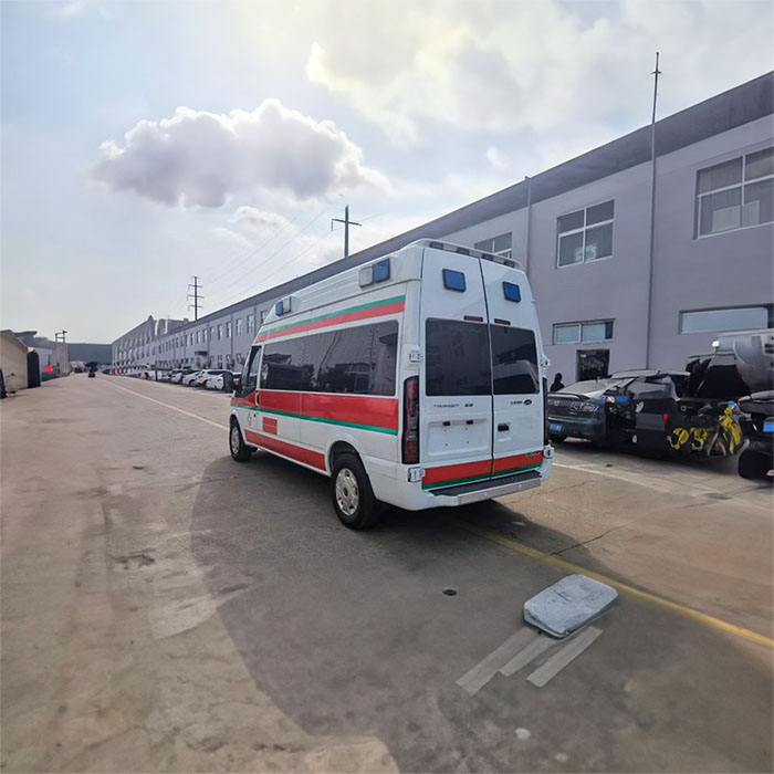 巩义救护车出租中心出租到鹤壁市鹤山区救护车出租转运