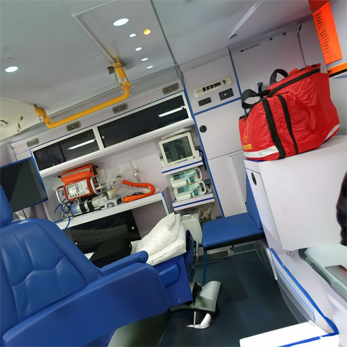 河南上街区长途救护车转院到漯河市郾城区租赁救护车