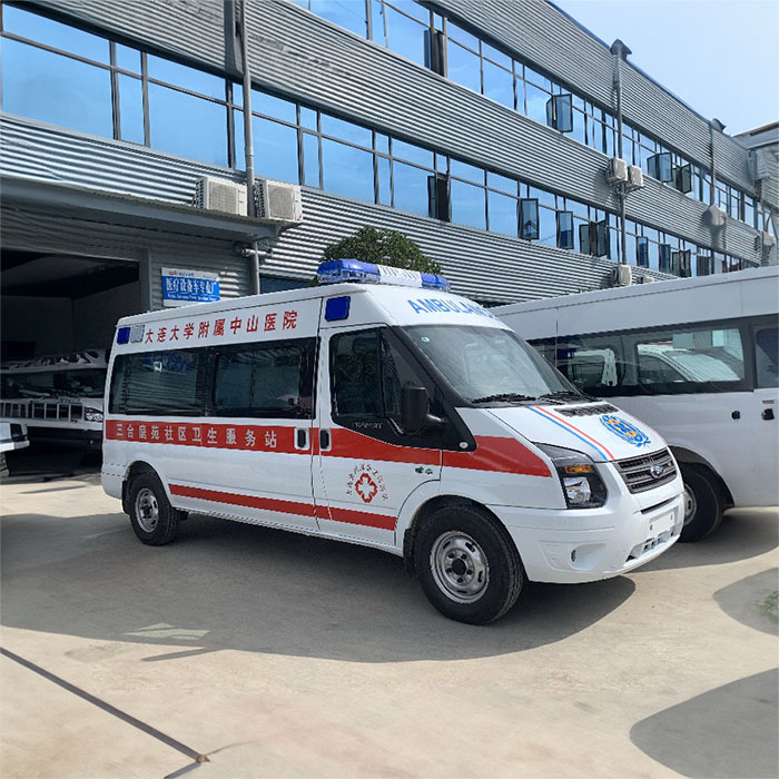 河南巩义市租赁正规救护车到濮阳市人民医院 私人120救护车出租多少钱