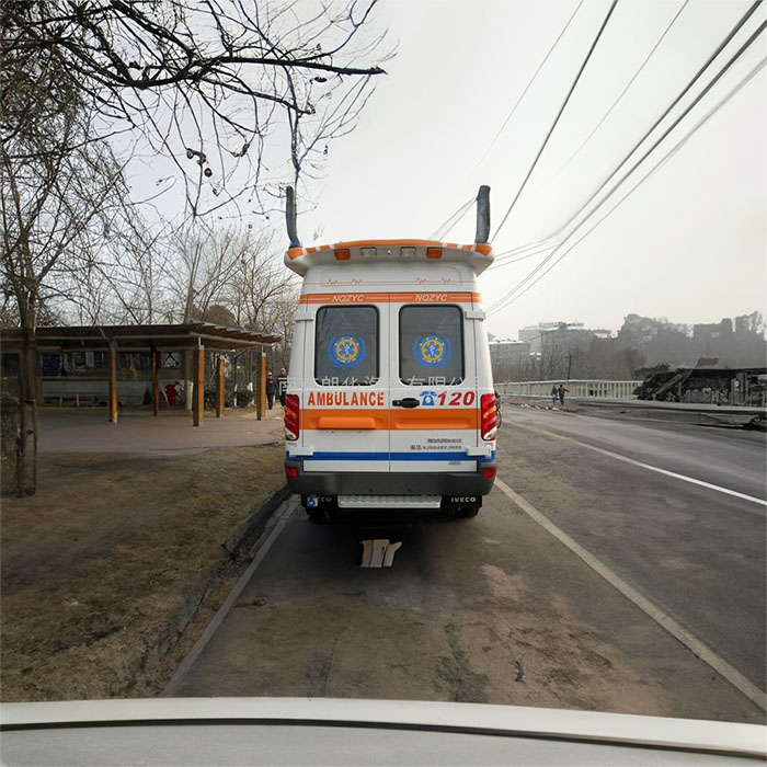 河南郑州上街区租赁正规救护车到河南洛阳市第二中医院 救护车出租一般多少钱一辆