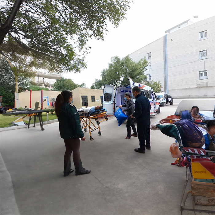 2023年河南郑州新密出院回家到开封市市辖区救护车租赁电话号码