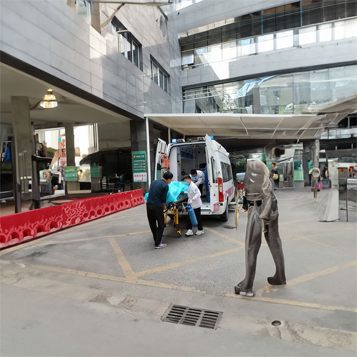 经开区租用私人救护车到濮阳市人民医院 长途救护车出租哪里靠谱