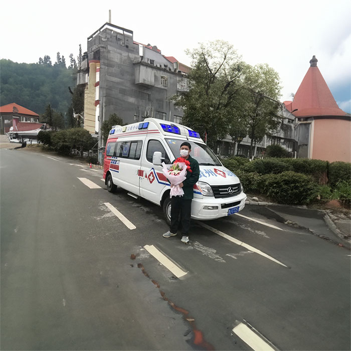 河南郑州市金水租赁私家救护车到河南省人民医院 救护车出租一次多少钱