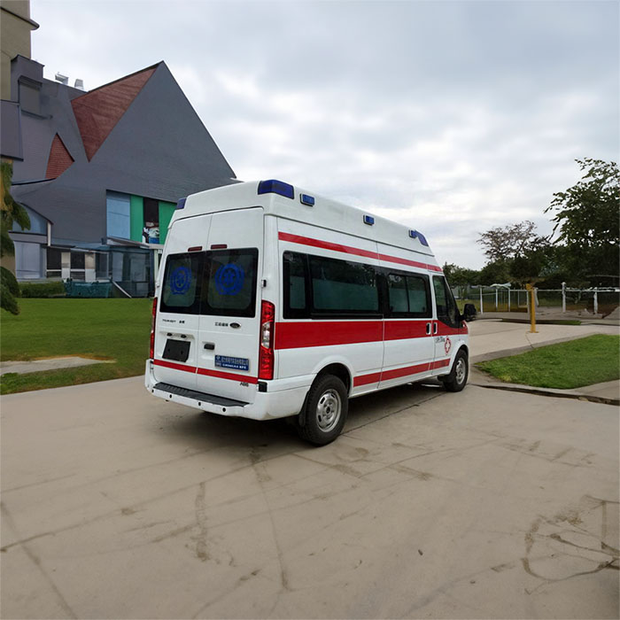 河南郑东新区租私人救护车到河南省华源新乡市中心医院 哪里有私人救护车出租
