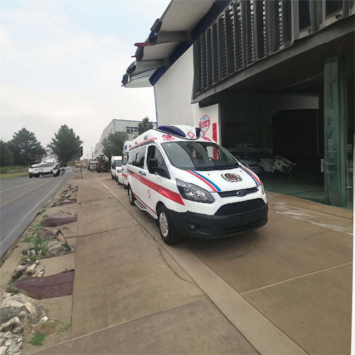 荥阳市预约私人救护车转运到河南弘大心血管病医院 哪里出租救护车的