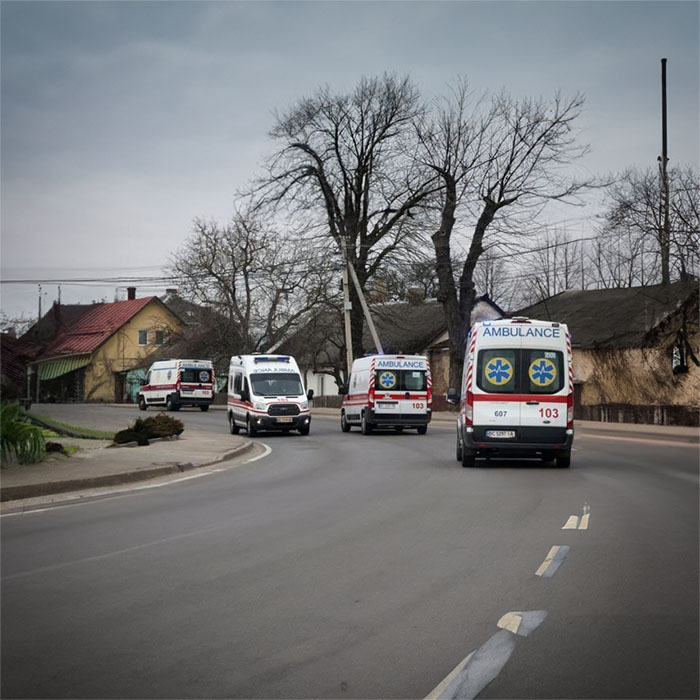 郑州登封市租用私人救护车到河南中医药大学附属医院 救护车出租的价格是多少