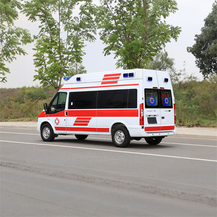 荥阳市私人救护车租赁到河南信阳地区中医院 出租救护车出院转院怎么样