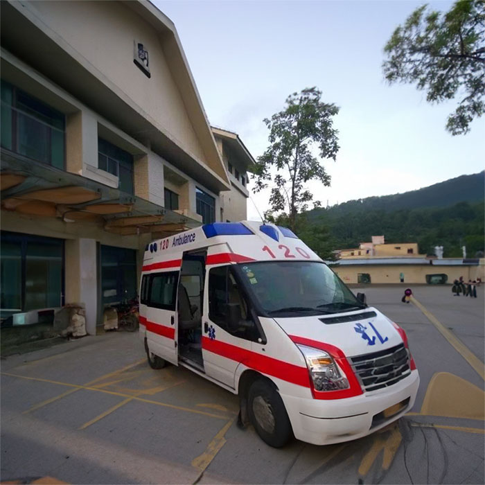 郑州市中牟租用私人救护车到信阳市中心医院 出租120救护车多少钱一公里