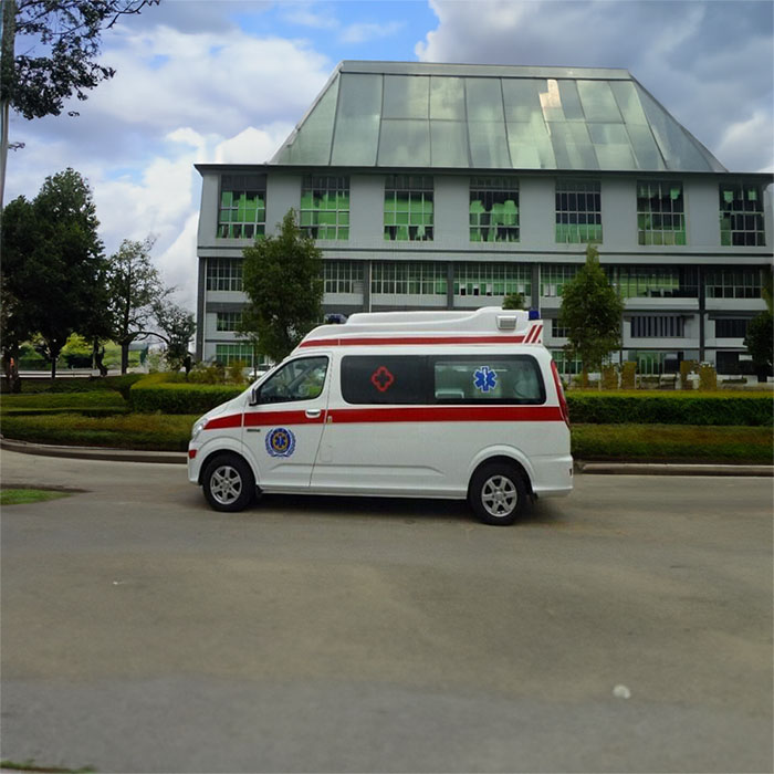 河南二七区租赁正规救护车到河南省中国一五O中心医院 救护车出租长途得多少钱