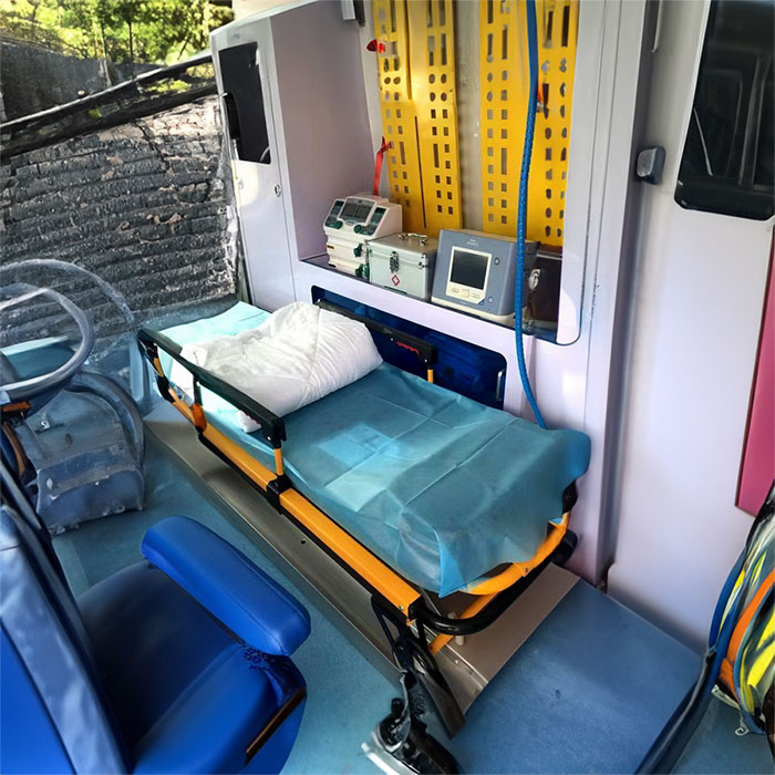 河南郑州市管城区救护车出租到洛阳正骨医院 救护车出租每公里多少钱