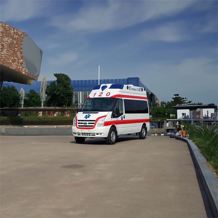 金水区哪里有救护车租赁护送到南阳市南召县救护车长途租