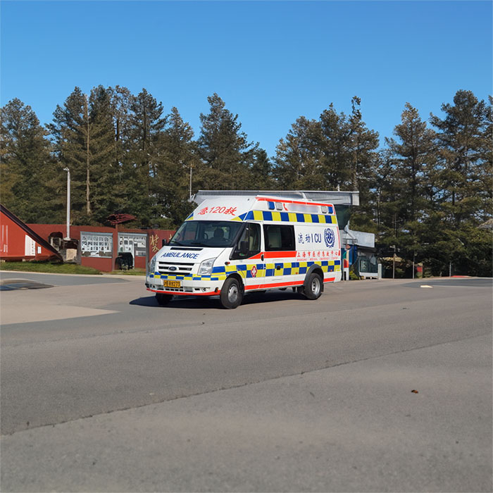 郑州市中原租用私人救护车护送到河南中原油田总医院 哪里120救护车出租
