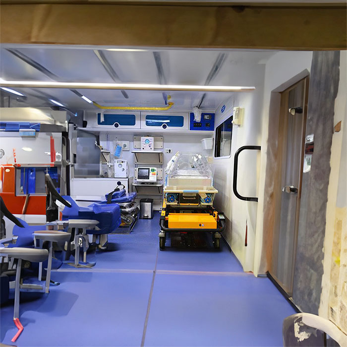 郑州市荥阳市租私人急救车到郑州市第四人民医院 救护车出租公司电话是多少