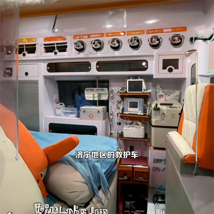 河南郑州航空港私人救护车出租到郑州铁路中心医院 救护车租赁多少钱出租公司