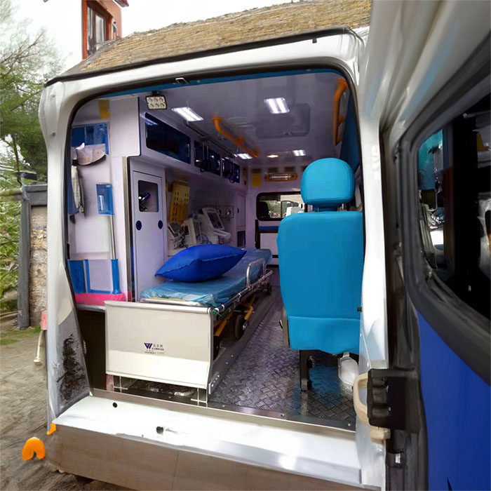 荥阳市租赁正规救护车到河南省河南中医学院第二附属医院 救护车出租 多少钱