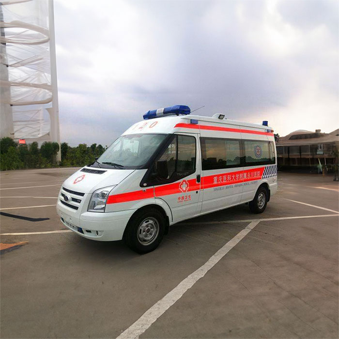 河南管城区私人救护车租赁到郑州大学附属医院 救护车出租价格表多少钱