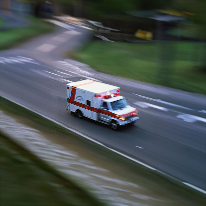 郑州市新郑租赁私家救护车转院到新乡医学院第二附属医院 救护车出租公司哪个好