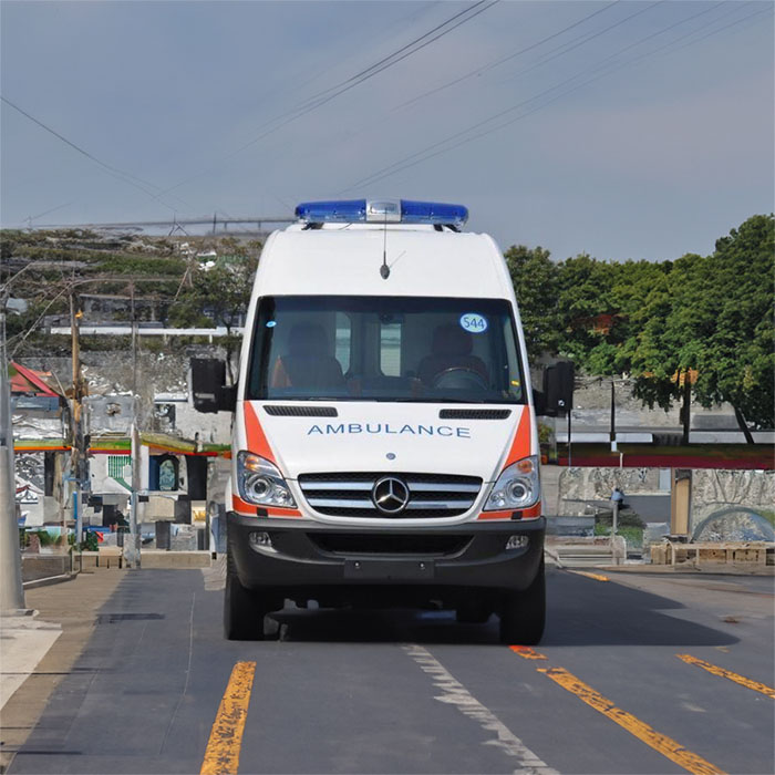 河南郑州市中原租救护车转运到周口市淮阳县出租急救车联系电话