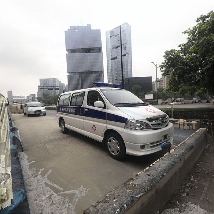 登封救护车出租到郑州市中心医院 跨省救护车出租哪个好