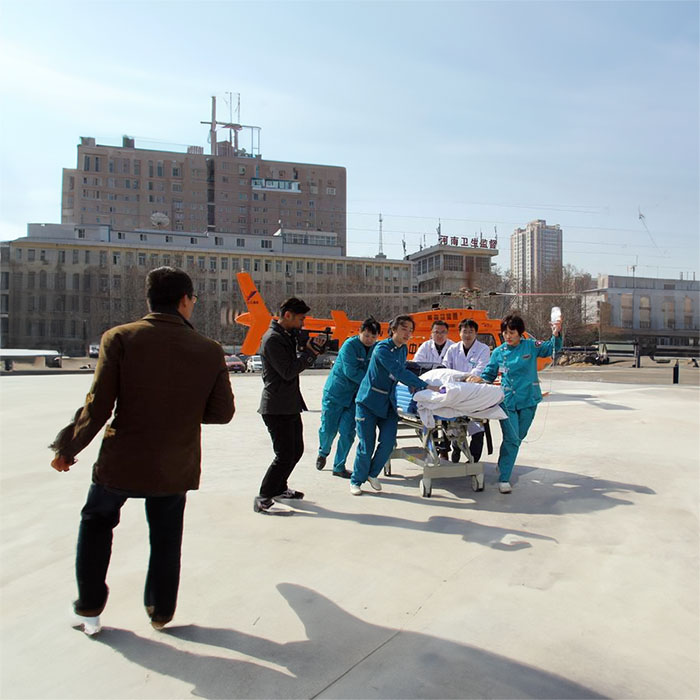 河南郑州市金水区租私人救护车转院到河南省新乡医学院一附院 出租救护车电话是多少