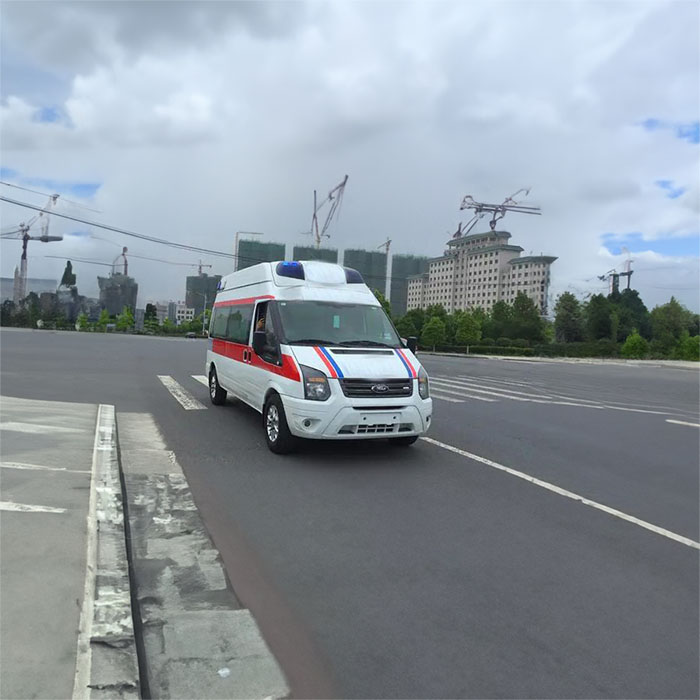 河南中原租私人救护车转院到河南省河南省军区医院 私人救护车出租一般多少钱