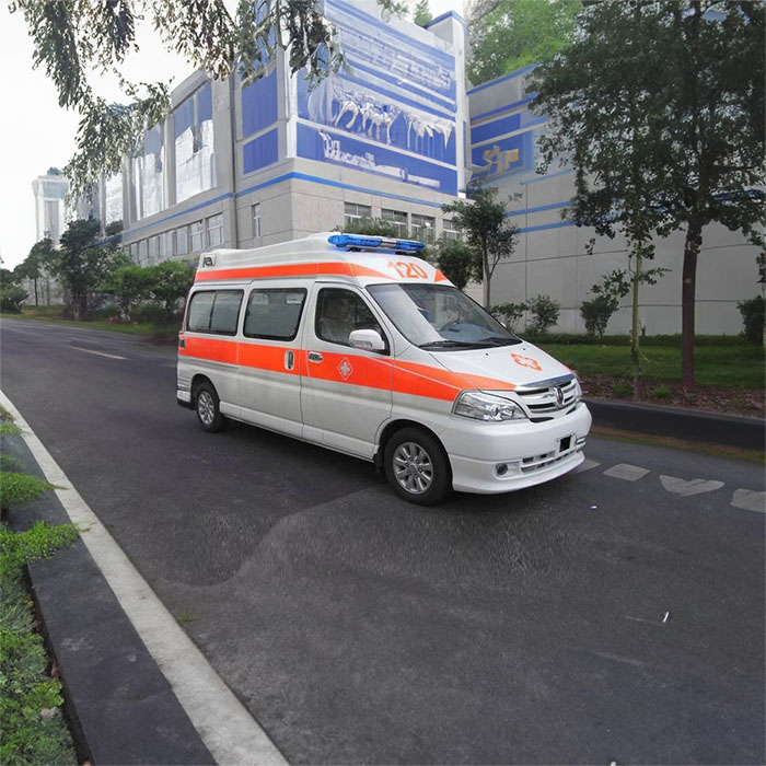 河南郑州市金水区租赁救护车转运到新乡市市辖区病人转院急救医护车出租