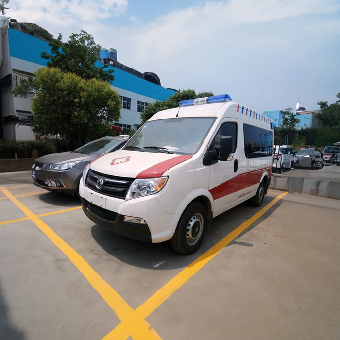 河南郑州荥阳租私家救护车转院到河南弘大心血管病医院 救护车如何收费出租