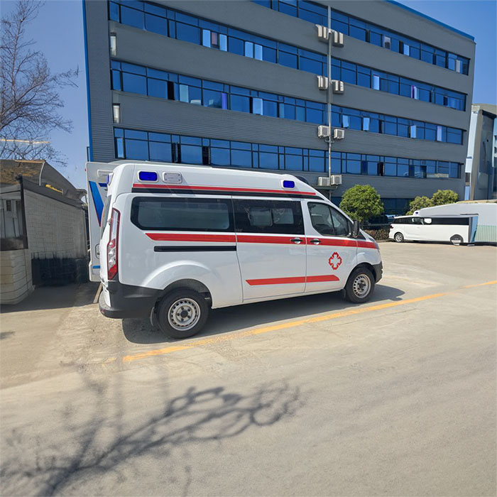 河南郑州金水租私家救护车转院到河南省平顶山煤业公司总医院 出租救护车多少钱