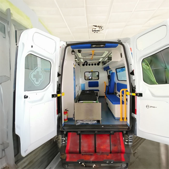 上街租私人救护车转院到河南省信阳市中医院 救护车出租要多少钱