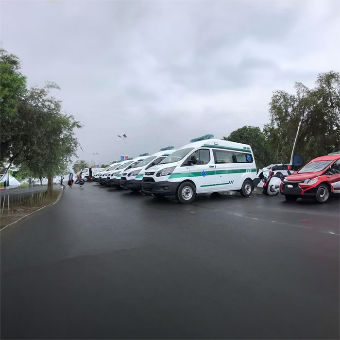 河南郑州登封长途救护车出租到濮阳市华龙区120救护车