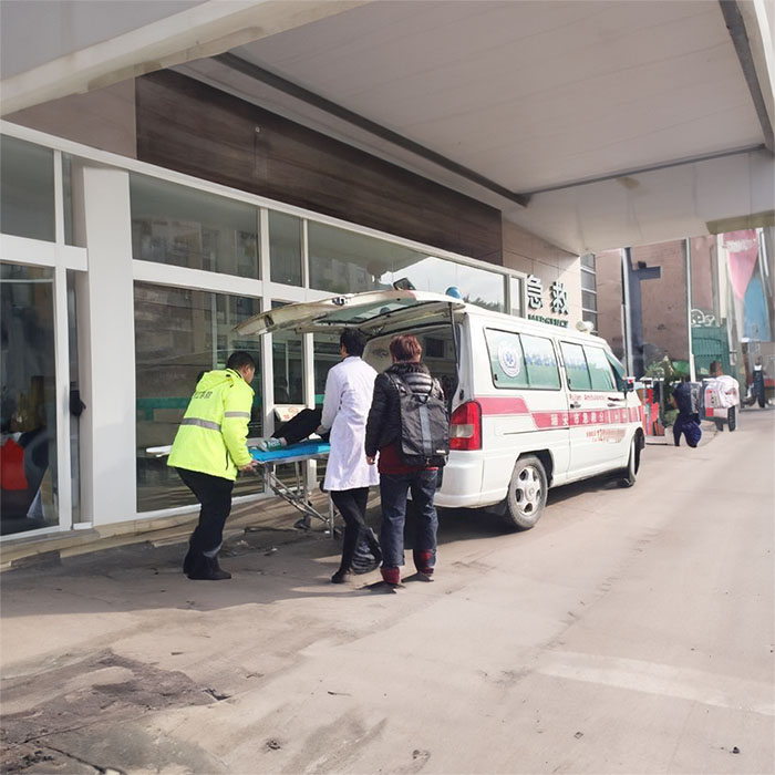 郑州市新郑急救车出租转院到许昌市禹州市跨省救护车出租