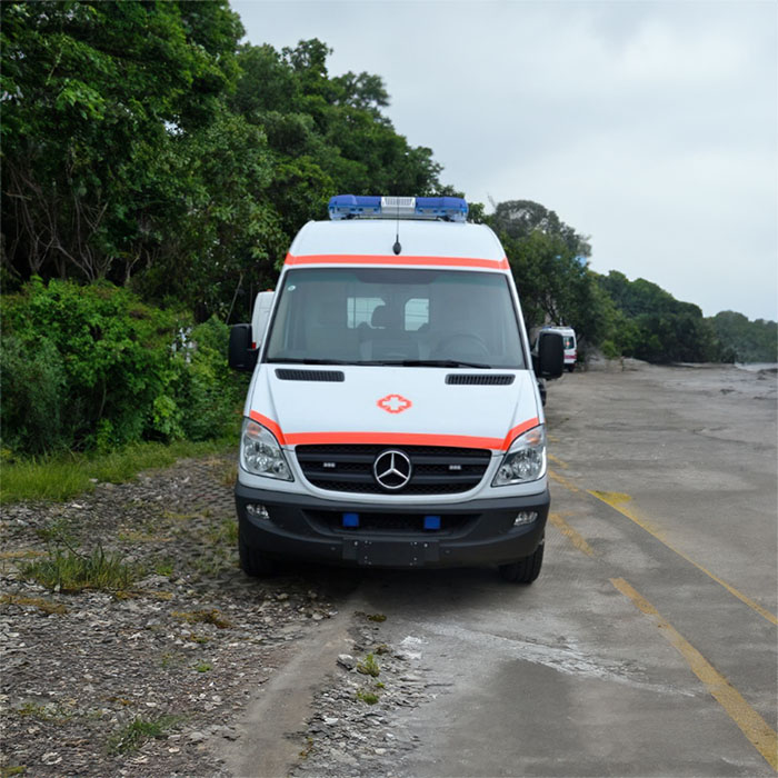 河南郑州市新密市租私人急救车到河南洛阳市中医院 哪里救护车出租