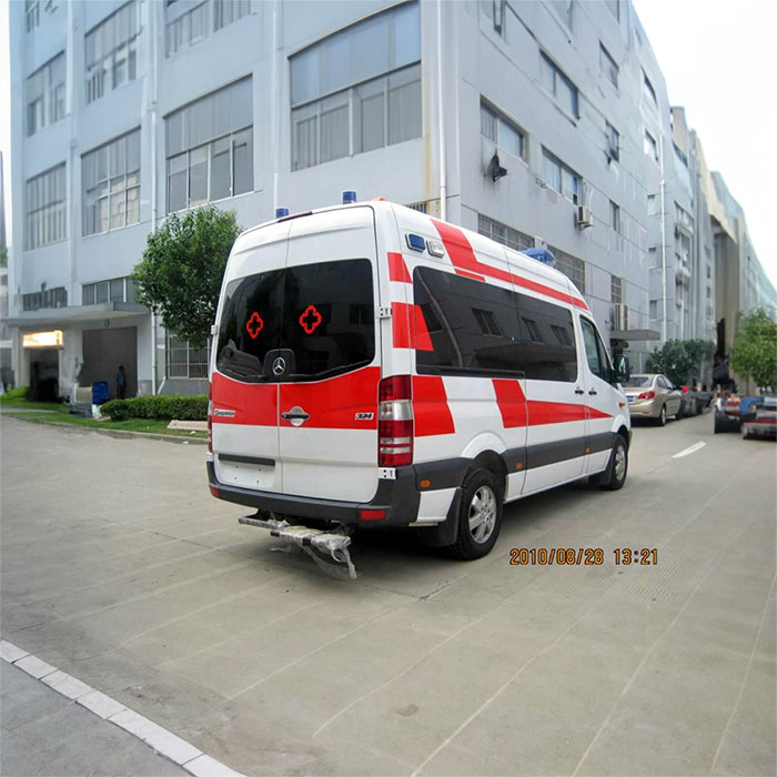 中牟出租救护车租赁到周口市鹿邑县出租私人救护车电话号码