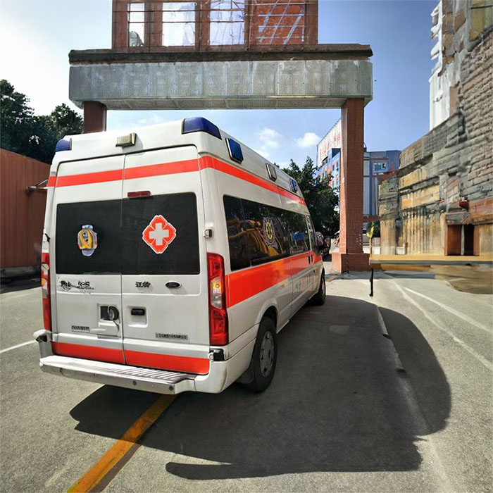 郑州经开区出租急救车护送到河南郑州市中心医院 救护车出租租赁费用是多少